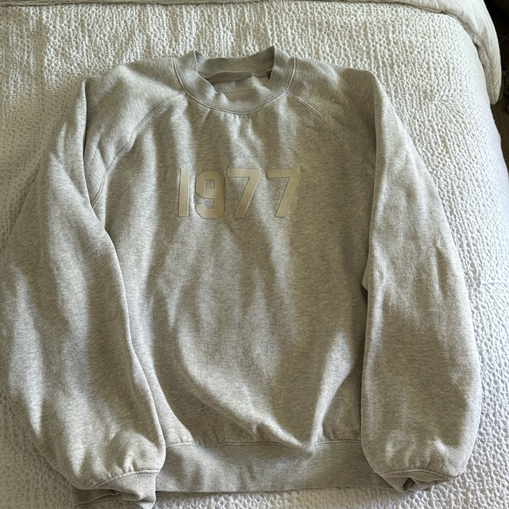 Essentials 1977 Crewneck